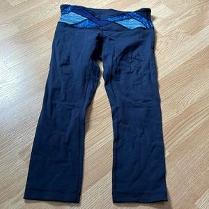 Lululemon wunder under low rise Capri leggings blue size 6